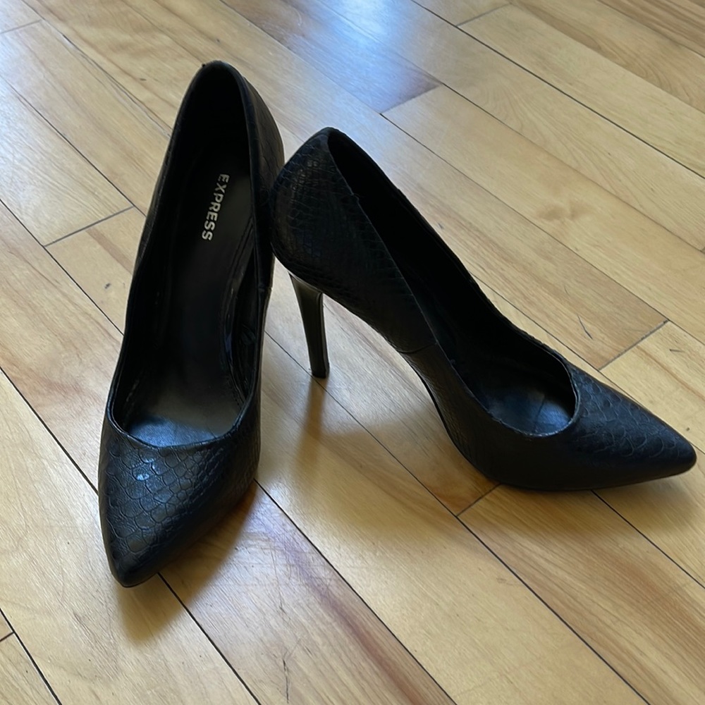 Black heels